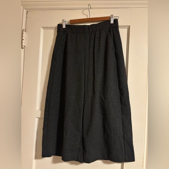 Gap Women's Wide Leg Crop Pants - Picture 2 of 7